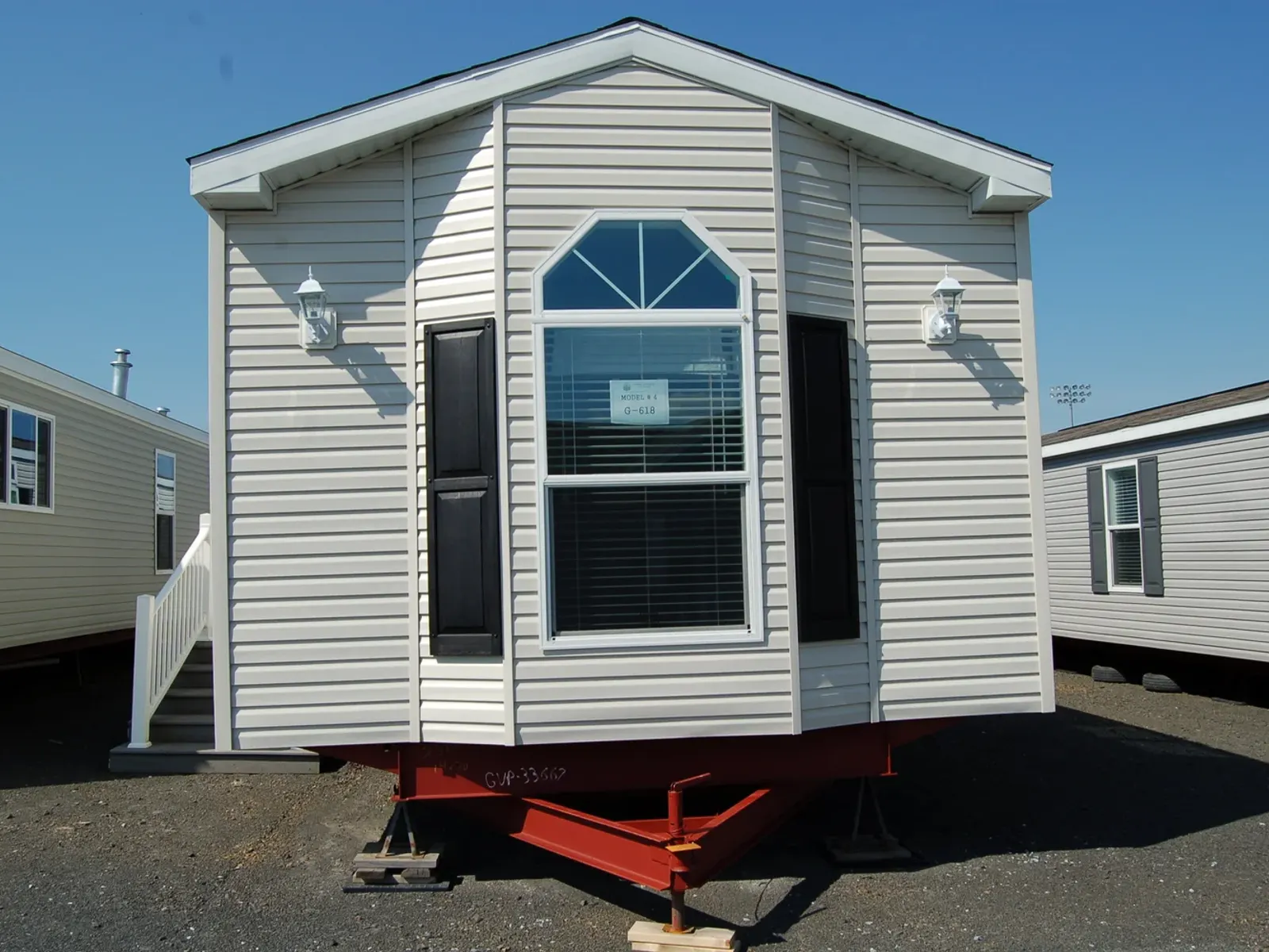G-618 — front elevation