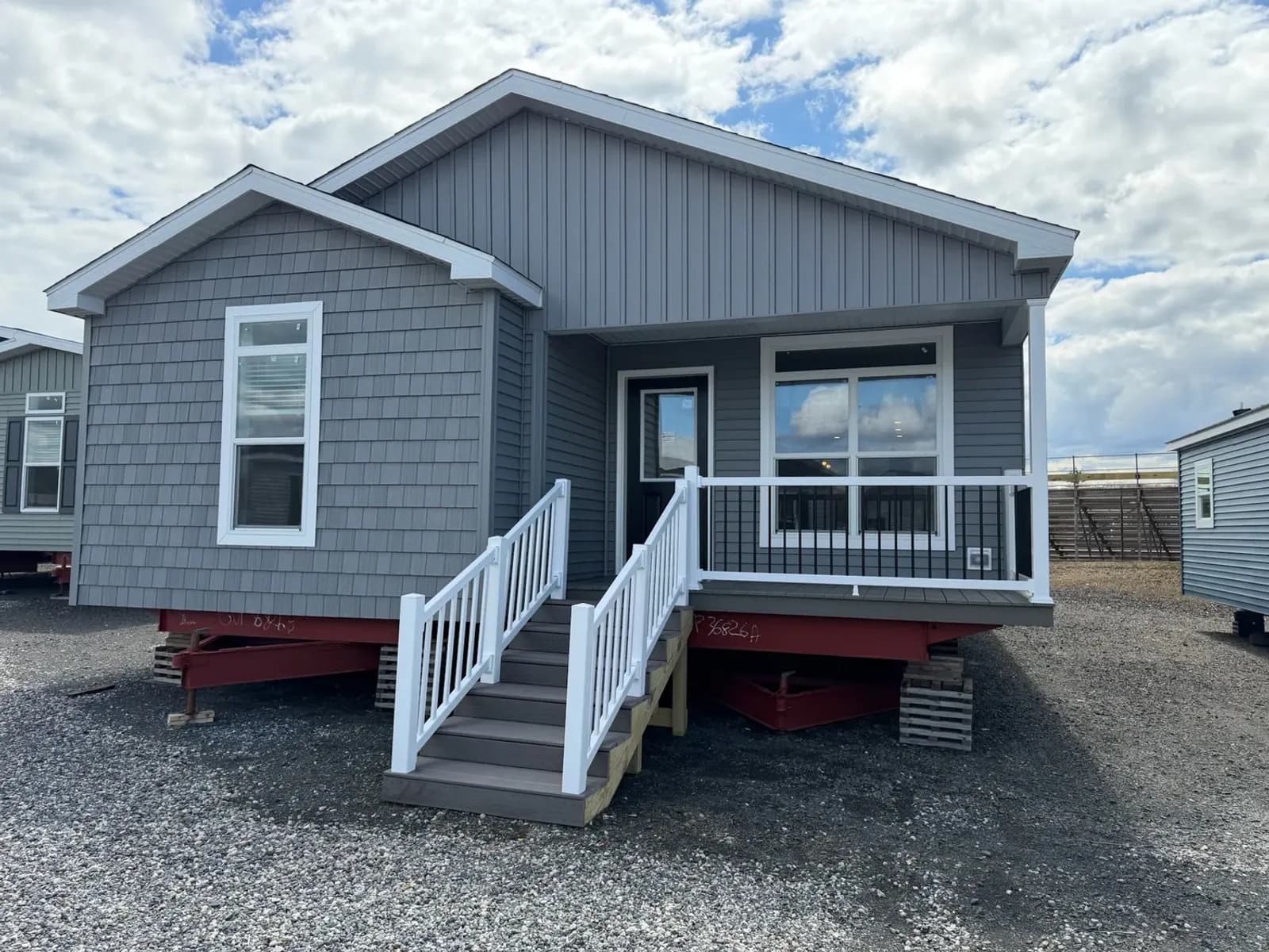 NETR G-3600 — Front elevation