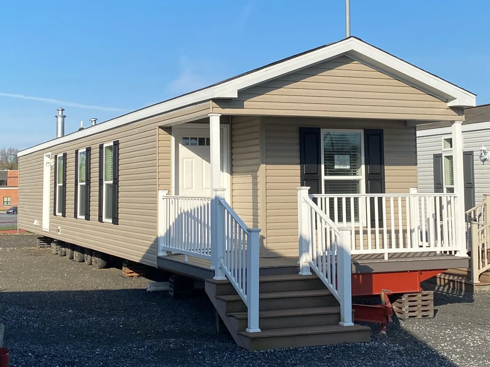 NETR G-633 — Front elevation