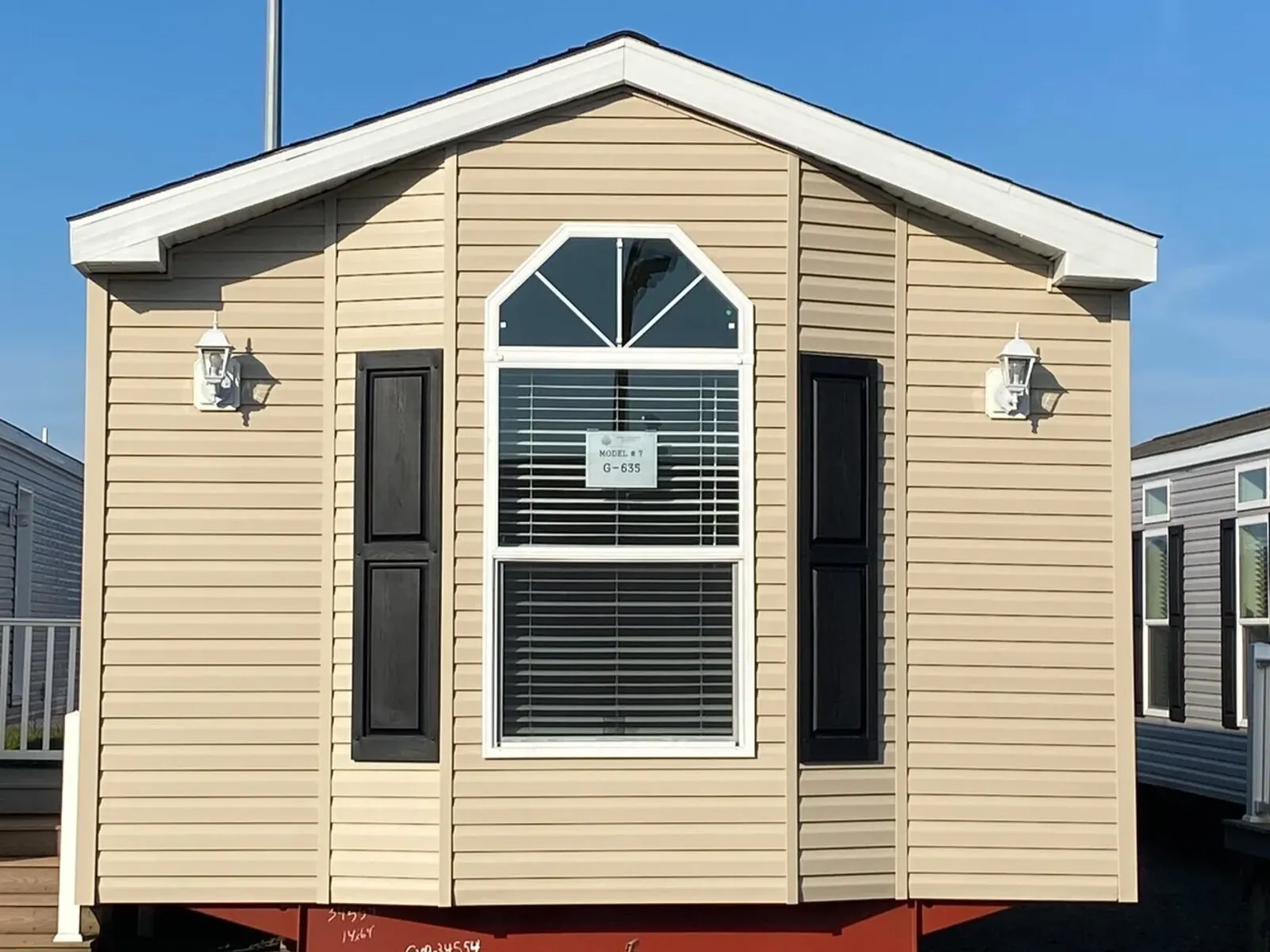NETR G-635 — Front elevation