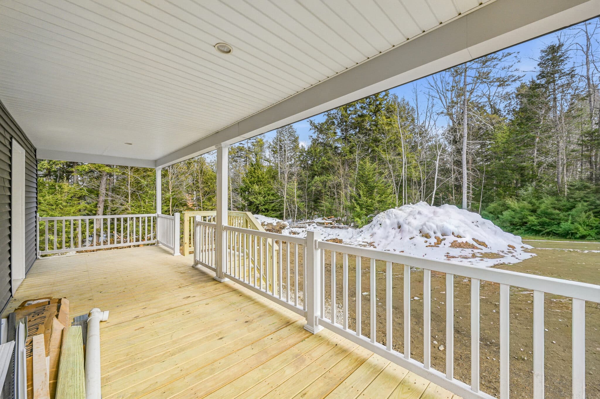 NETR G-3465 with a covered porch