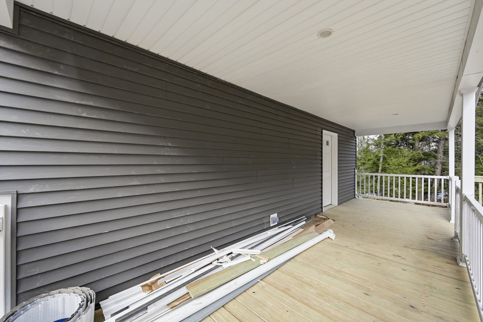 NETR G-3465 with a covered porch