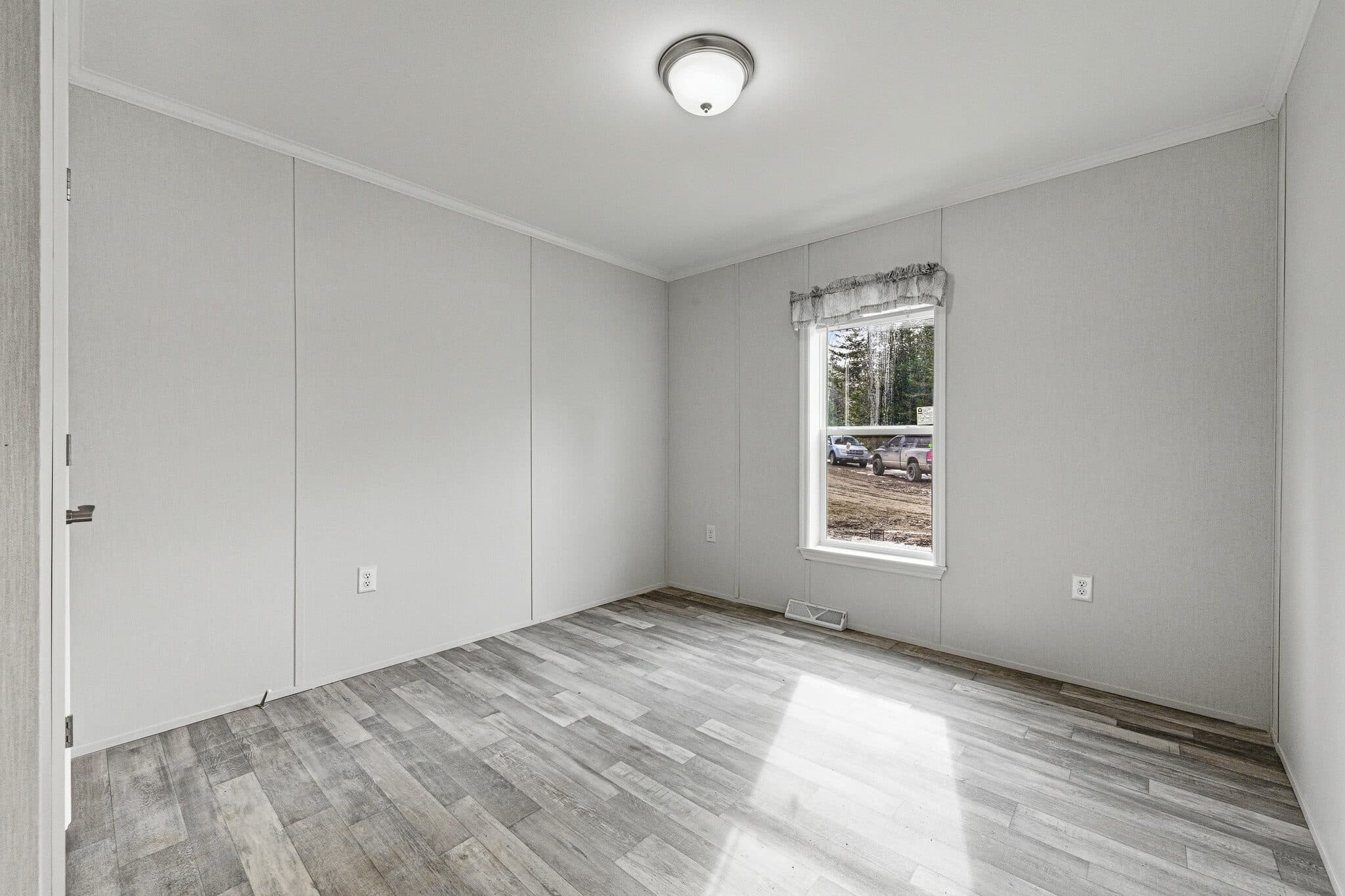 NETR G-3465 with a covered porch